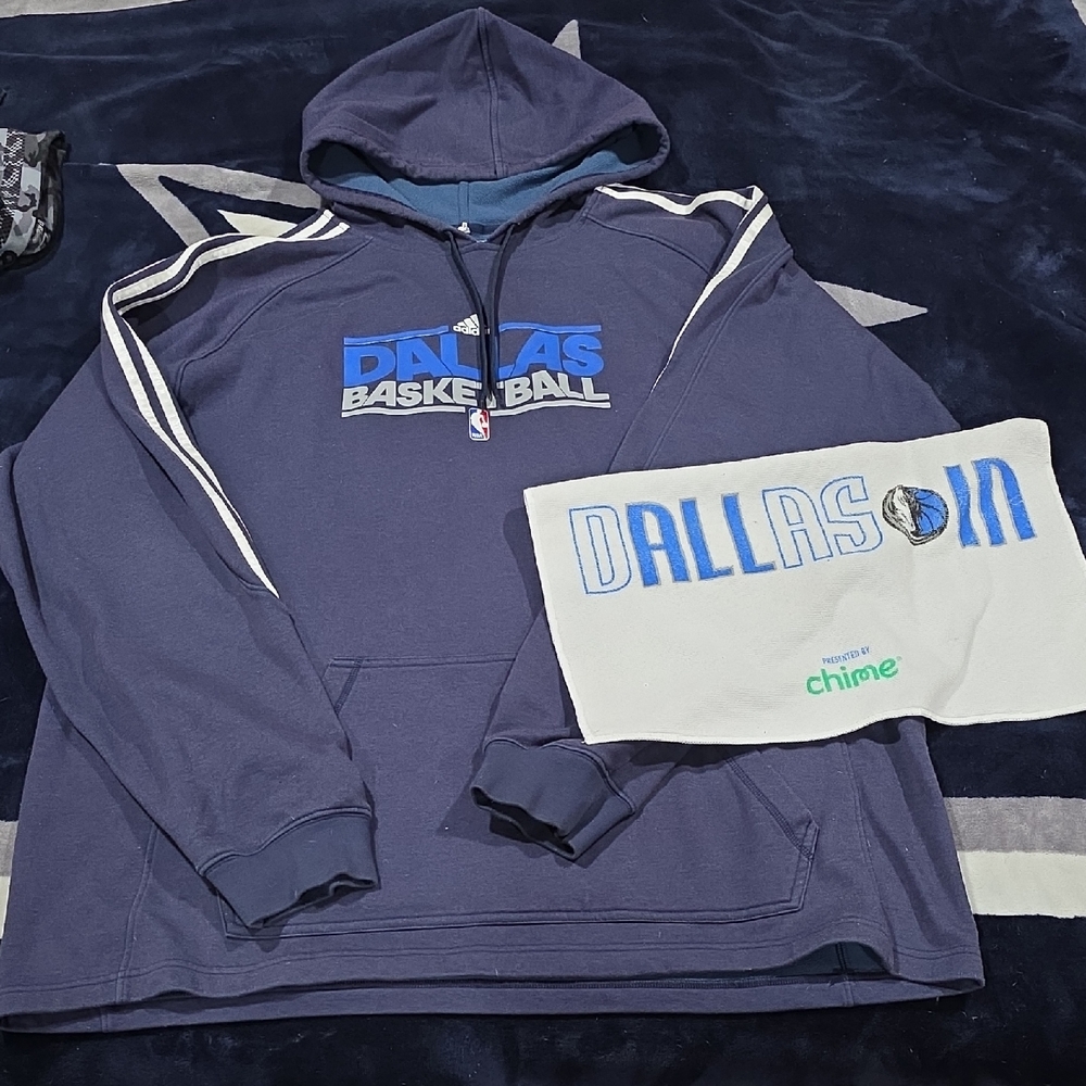 Adidas Men's Navy Blue Dallas Basketball Hooded Sweatshirt